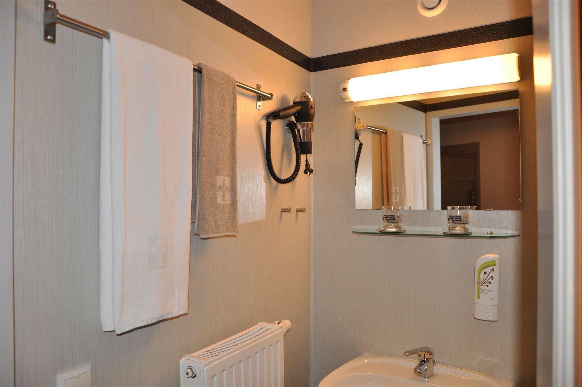Motel Arbotel 24H Self Check-In Friesach  Екстер'єр фото