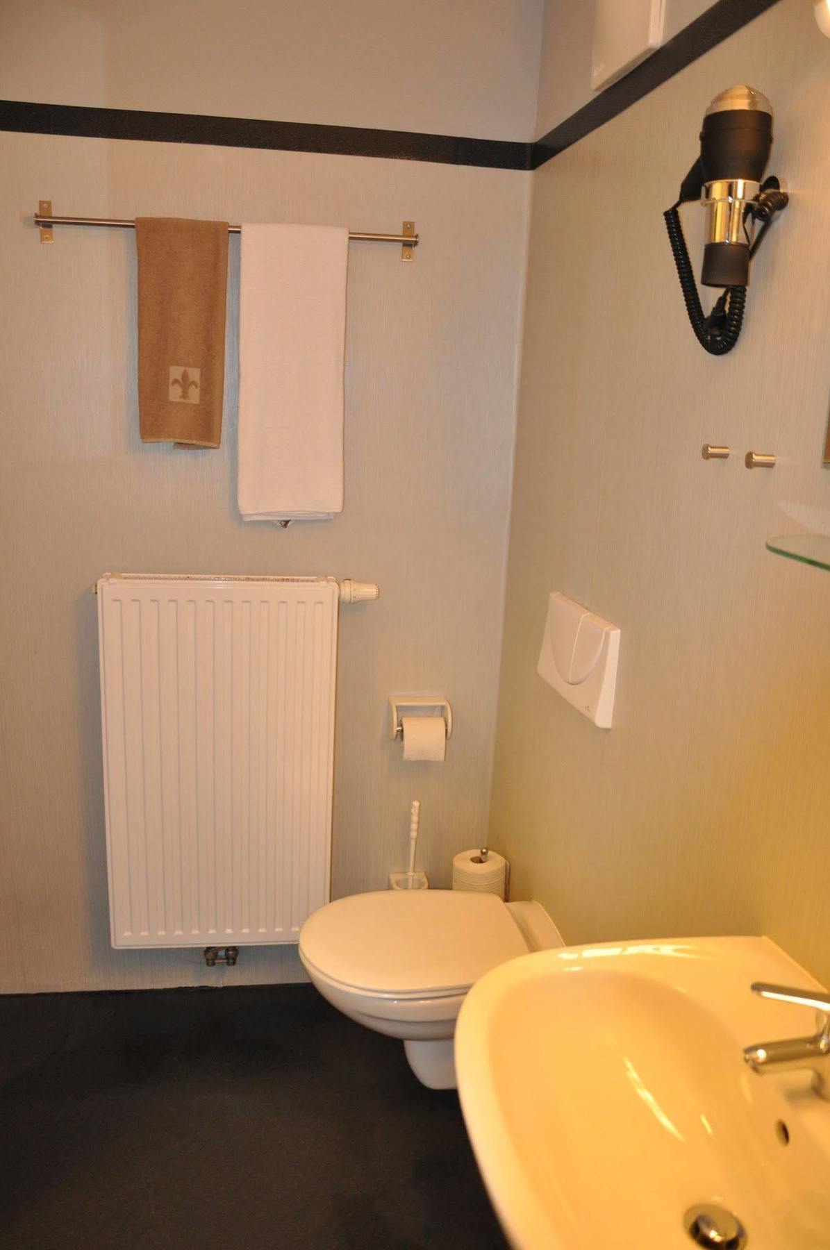 Motel Arbotel 24H Self Check-In Friesach  Екстер'єр фото
